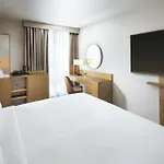 Hilton Garden Centre 4* Bristol