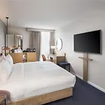 Hilton Garden Centre Hotel