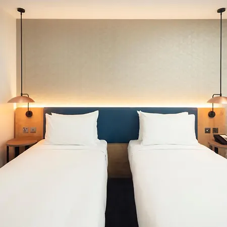 Hilton Garden Centre 4* Bristol