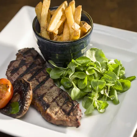 Hilton Garden Centre 4* Bristol