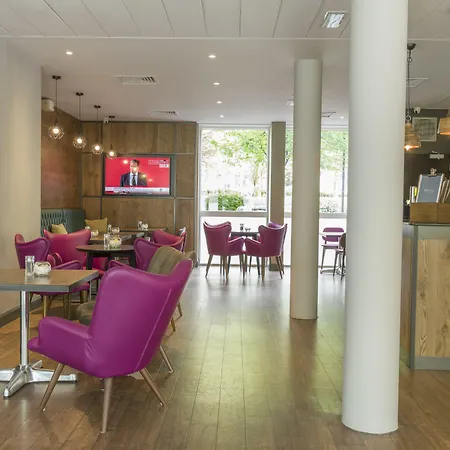 Hilton Garden Centre 4*