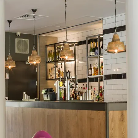 Hilton Garden Centre Bristol