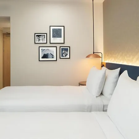 Hilton Garden Centre Hotel 4*