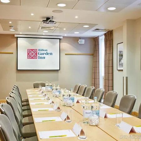 Hilton Garden Centre 4* Bristol