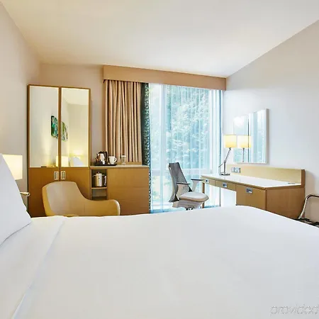 Hilton Garden Centre Hotell