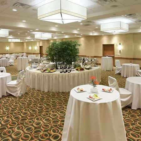 Отель Hilton Garden Centre Бристоль