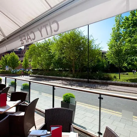 Hotel Hilton Garden Centre Bristol