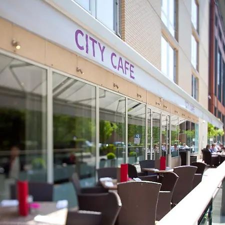 Hilton Garden Centre