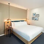 Hilton Garden Centre 4*