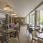 Hilton Garden Centre Hotel 4*
