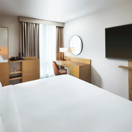 Hilton Garden Centre Bristol