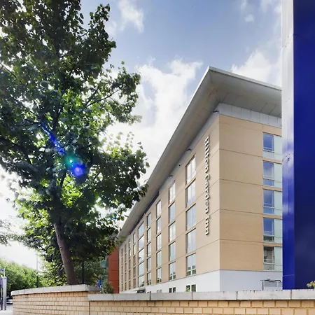 Hotel Hilton Garden Centre Bristol