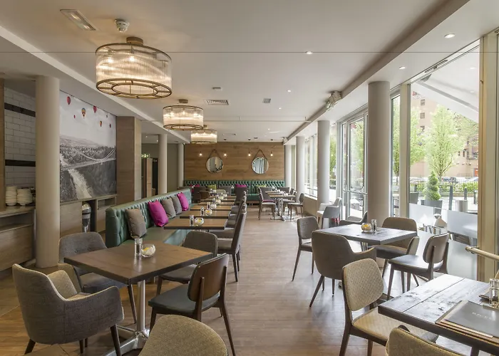 Hilton Garden Centre Hotel 4*