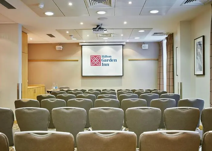 Hilton Garden Centre Hotel 4*